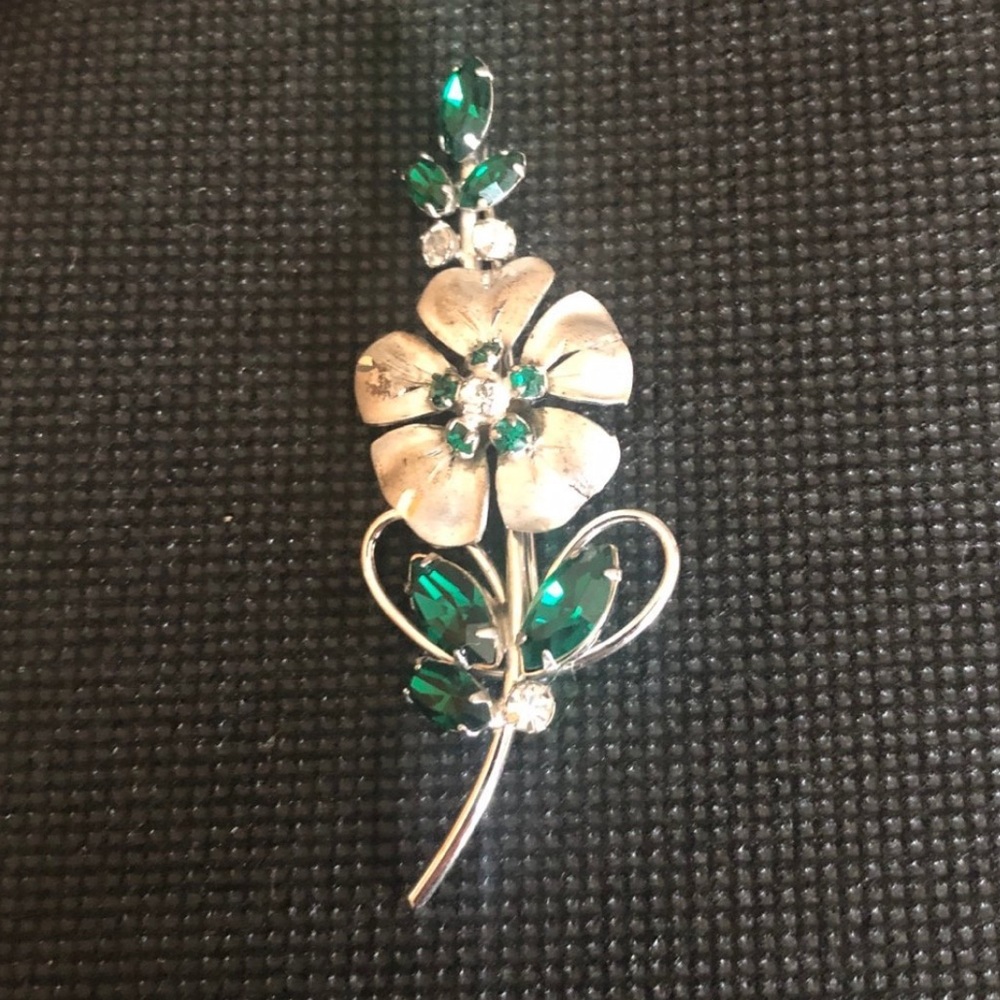 Vtg Tru Kay Sterling Brooch with green and clear crystals/rhinestones